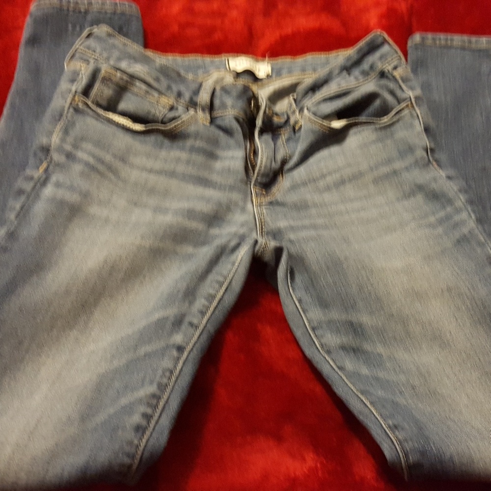 Juniors skinny jeans